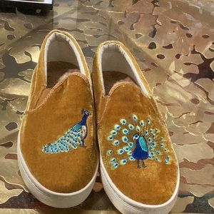 Soludos Peacock ladies shoes